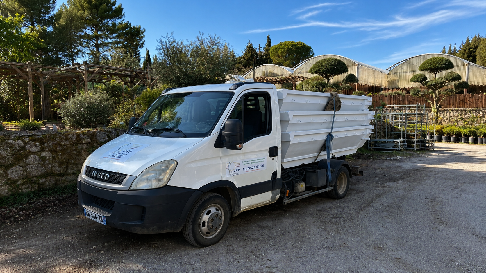Entretien jardins Grasse bennes